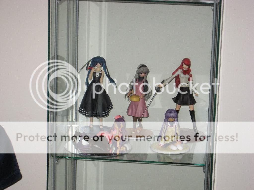 Forum Image: http://i336.photobucket.com/albums/n327/kurisu-_-/figures/image002.jpg