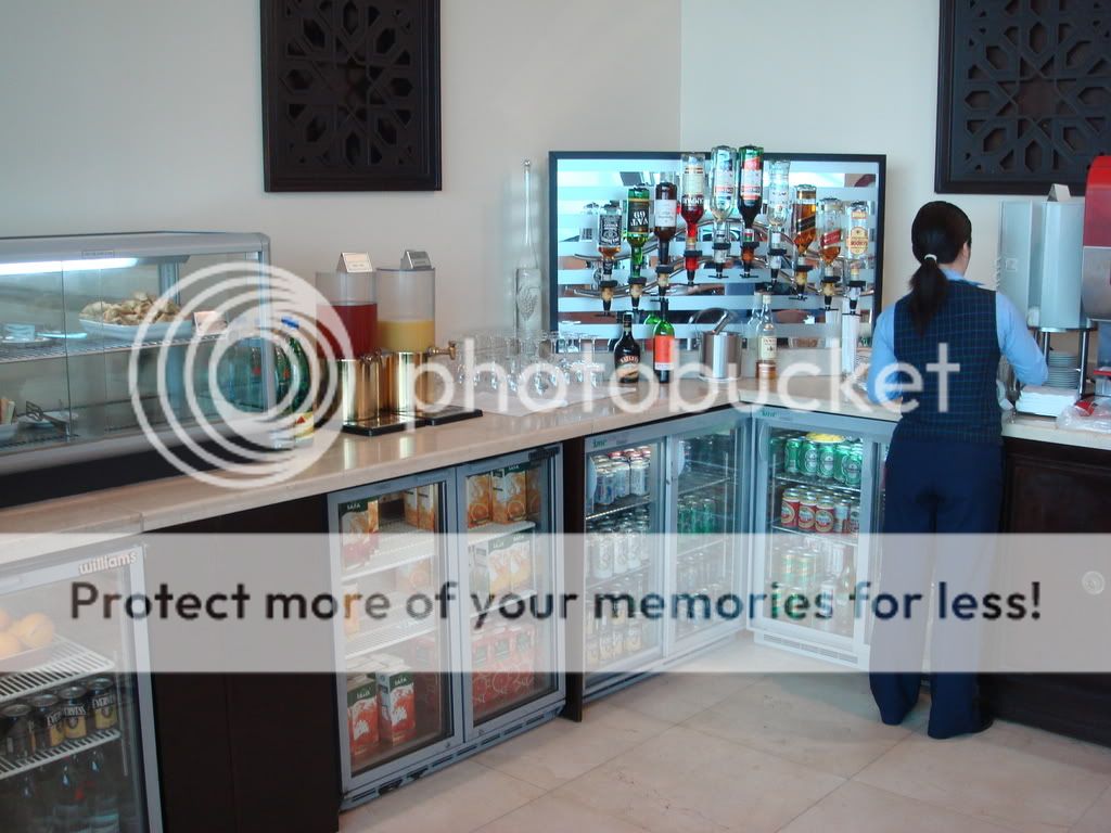 http://i336.photobucket.com/albums/n337/globetravellerDXBPEN/DSC02254.jpg