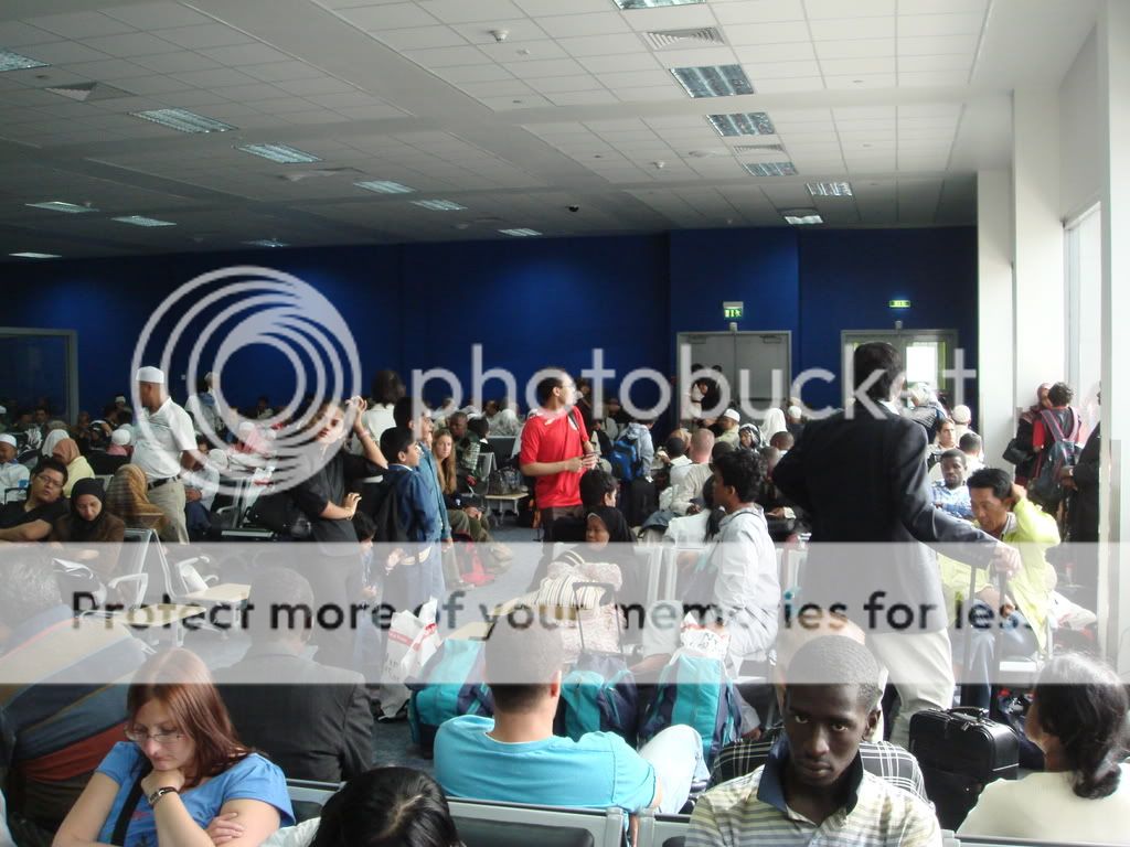 http://i336.photobucket.com/albums/n337/globetravellerDXBPEN/DSC02273.jpg