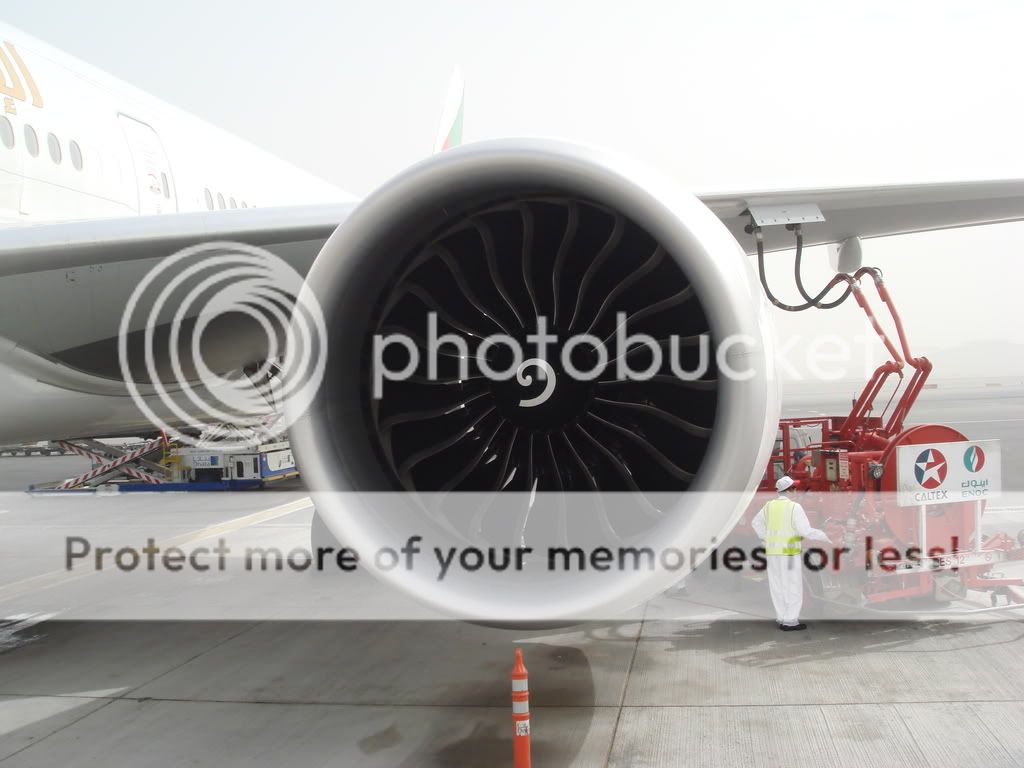 http://i336.photobucket.com/albums/n337/globetravellerDXBPEN/DSC02280.jpg